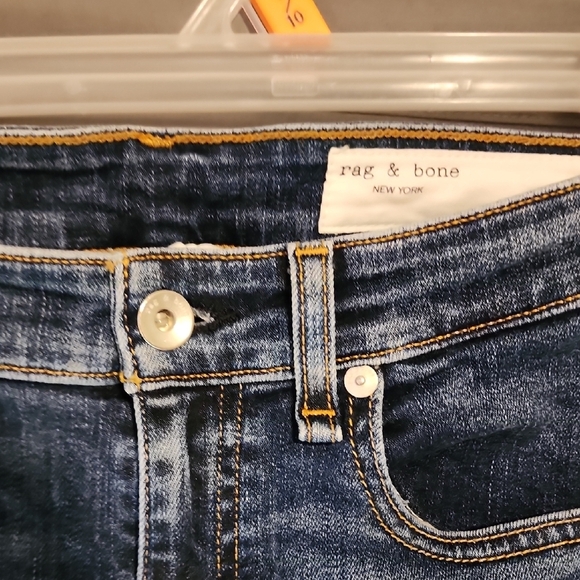 Rag & Bone Trending Skinny Blue Jeans with Authentic Distressed Look In Size 26 - Picture 2 of 9